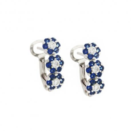 Kolczyki z 18-karatowego białego złota 750/1000 z białymi i niebieskimi cyrkoniowymi kwiatami