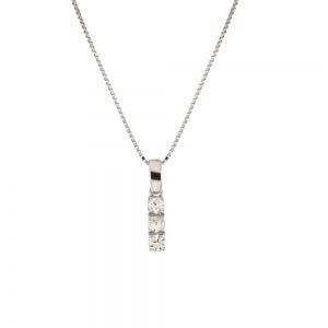 Collier en or blanc 18 Kt...