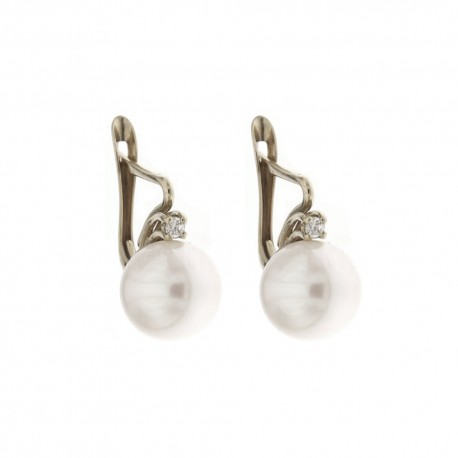 Zlaté náušnice 18K 750/1000 s perlou a bielymi zirkónmi, lesklý povrch pre ženy