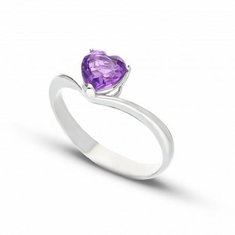 Inel solitar din aur alb de 18k cu piatră violetă în formă de inimă