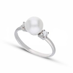 Bague en or blanc 18 carats...