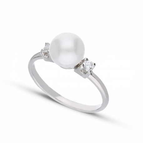 Inel din aur alb de 18K cu perle și zirconi