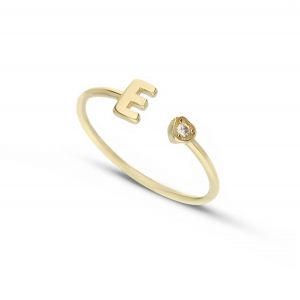 Ring met letter E in 18k...