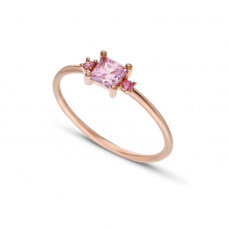 Пръстен от розово злато с розови камъни