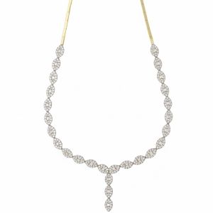 Collier avec élément...