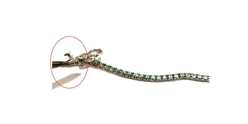 Comment réparer un fermoir de bracelet tennis